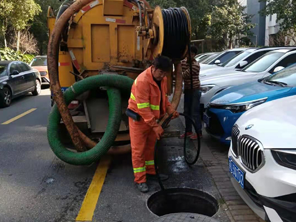 南山排污管道清淤