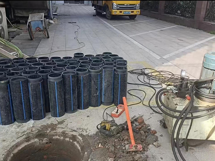 南山PE置换管厂家 DN315置换管 非开挖管短管置换